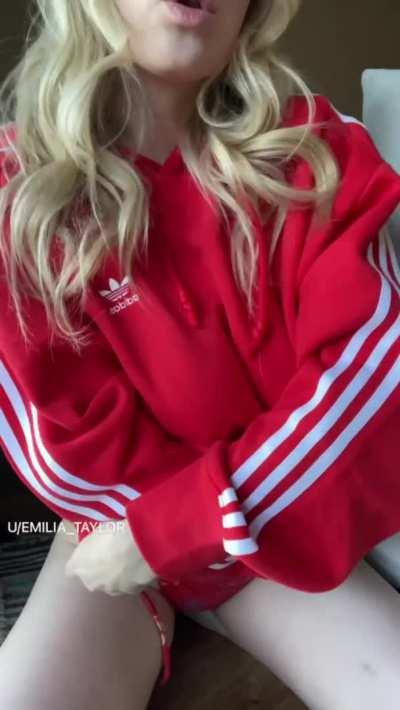 Can my boobs join you for Sunday Funday? 😜