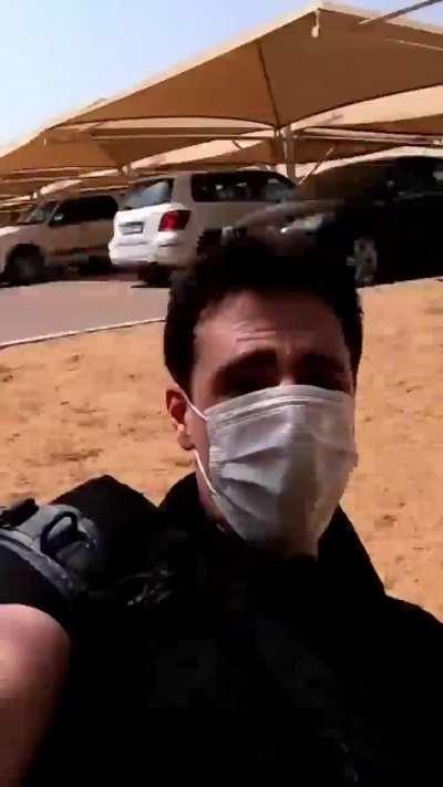 A Youtube Traveller finds out the hard way not to go near wild animals in the UAE Desert