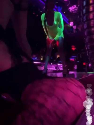 Ryda's cheeks real nice