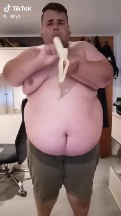 It's time for your daily Tik Tok cringe