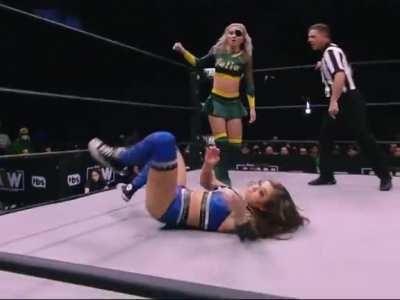 Skye and Julia Battling