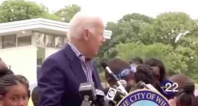 Joe's opinion on hairy legs.