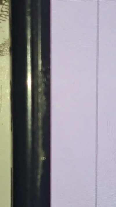 Should i start to worry? Does it have screen protector, or naye? 