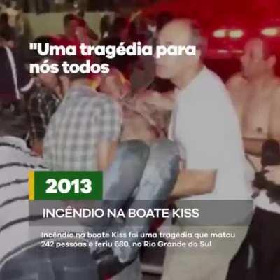 500.000 (vídeo postado por @tesoureiros no Twitter)