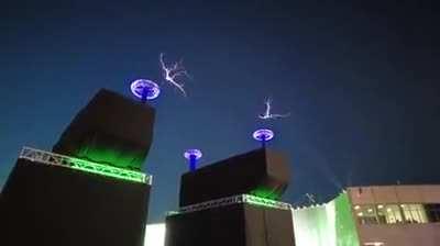 Party at Giga-Berlin-Brandenburg with music from 4 Tesla-Coils