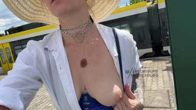 quick boob flash at the station tuuut tuuuut [OC]