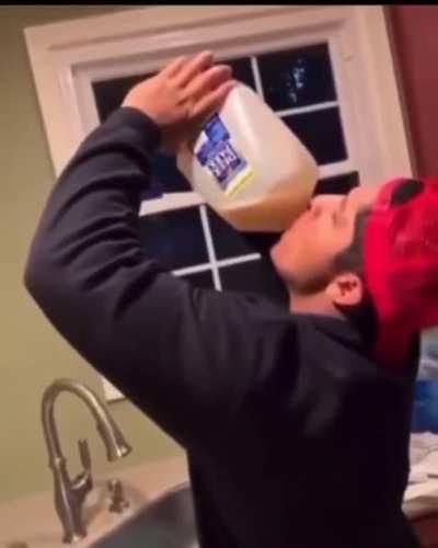 HMB as i celebrate my cake day with 4 more