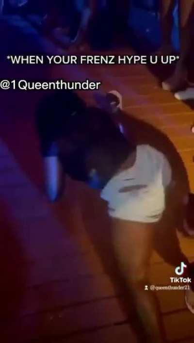 Queen Thunder (@1queenthunder)