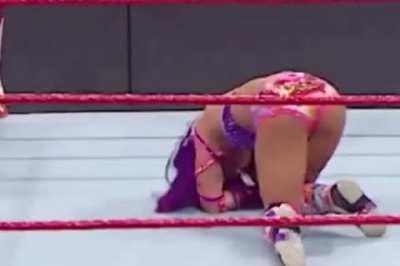 Sasha showing off her booty crawling