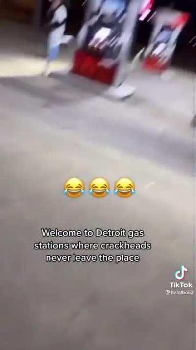 Detroit gas stations are... eventful