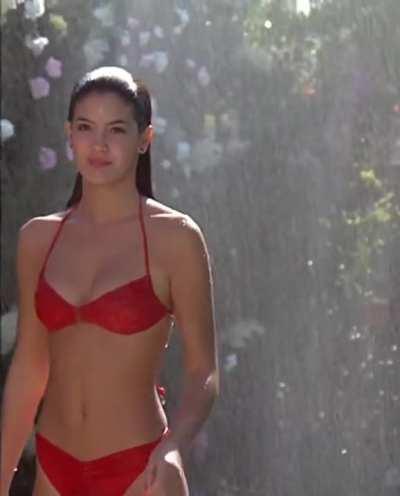 Phoebe Cates shows her tits (1982)