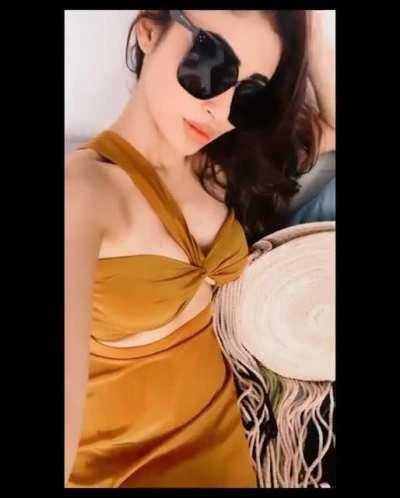 Mouni Roy knows how to tease, this time with that little underboob