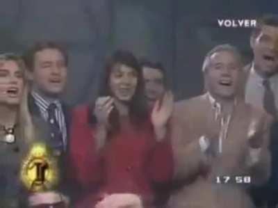 En Mayo de 1992 la jueza Servini de Cubría prohibió que mencionen su nombre en el programa de Tato Bores y así la 