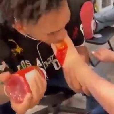 Hiii reddit I'm back