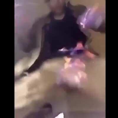 Stw users fighting magician's red users and rspoh be like: