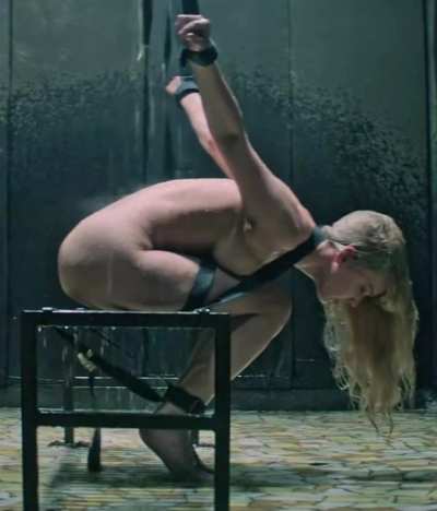 Jennifer lawrence in Red Sparrow spy training