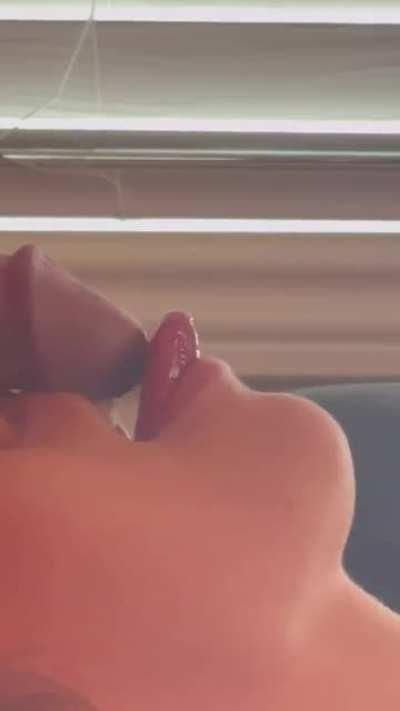 My mouth is where your cum goes 💞