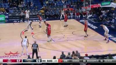 [Highlight] Zion crosses Jabari for the JAM!