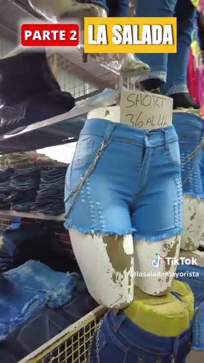 En la salada ya pusieron los precios Pesos y en Dolares