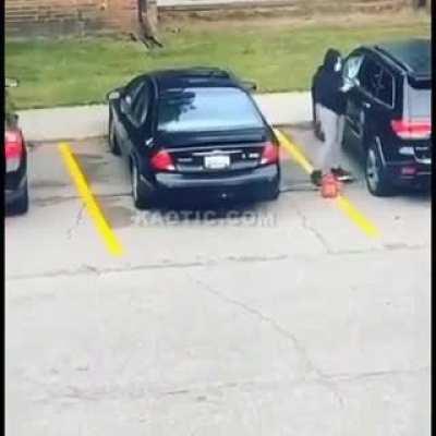 Dumbass sets car on fire!