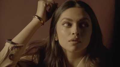 Kya Khoobsurti hai yaar fuckk Deepika maatey 😍😍😍 That opening of her lips in the end is mindblowing!!!!
