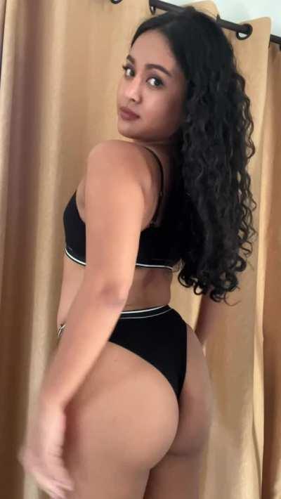 If you think I look tiny from the outside, you should try me from inside then 😋