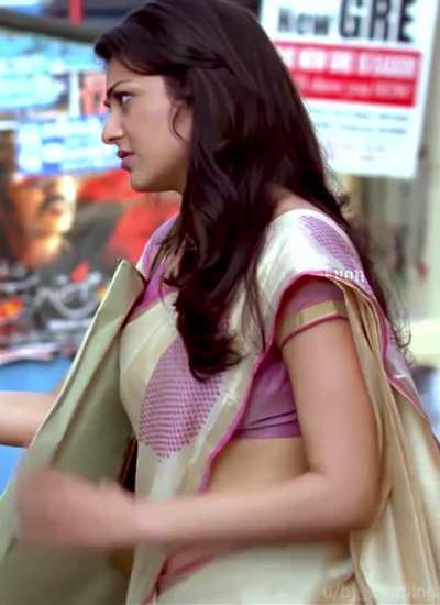 Kajal is classy yet so hot in sarees ✨