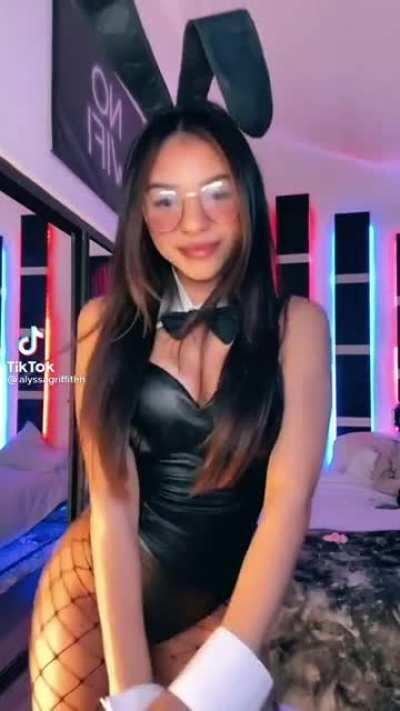 Anybody else have a parched throat?