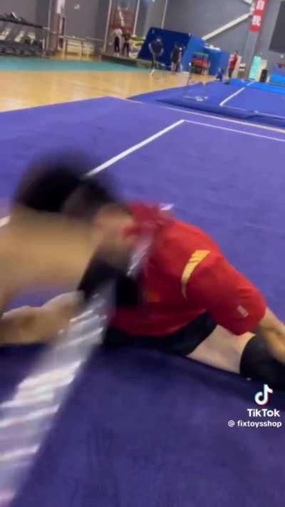 DODGE THE BREAKCORE SPEAR