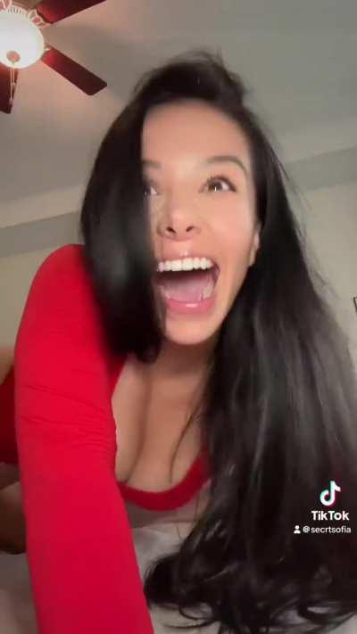 @secrtsofia 😳