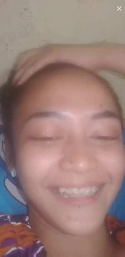 Asian girl show her boob in tiktok live.. name un video