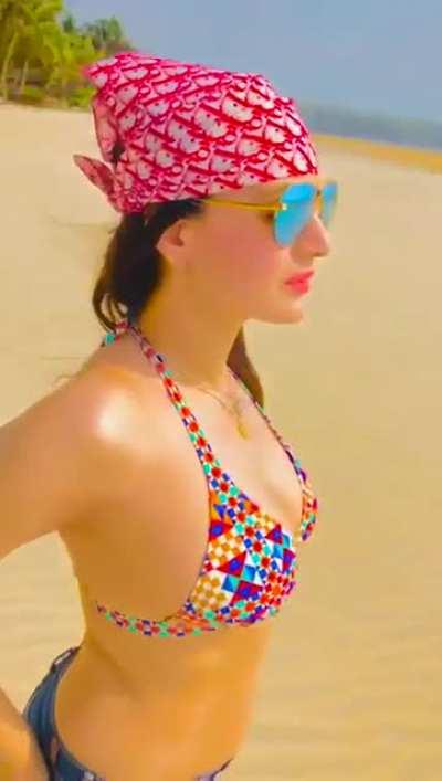 Ameesha Patel : Too Hot to Handle