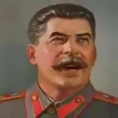 Stalin otaku não pode te machucar ele não existe......STALIN OTAKU