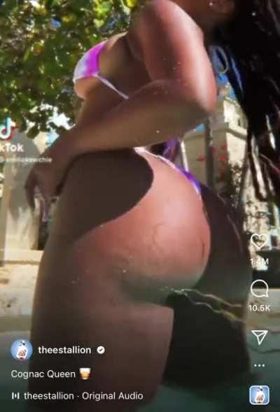 IG 🍑🍑
