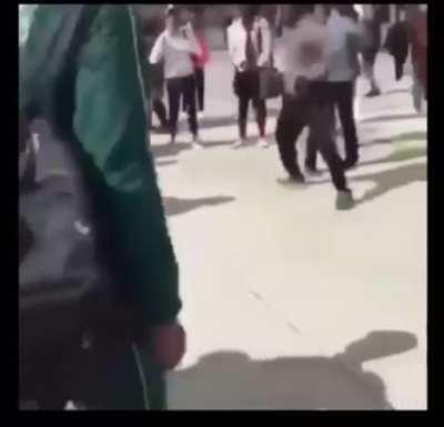 4jay hex’s not working if his ass getting beat like this 😂😂😂😹😹😹