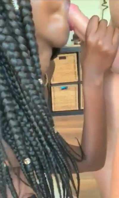 I love sucking dick so much. Having a hard cock in my mouth makes me so happy 😜