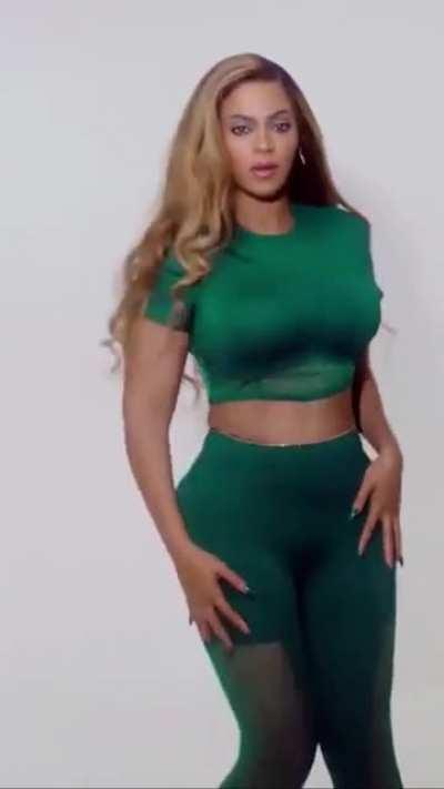 Beyonce’s body is insanely hot