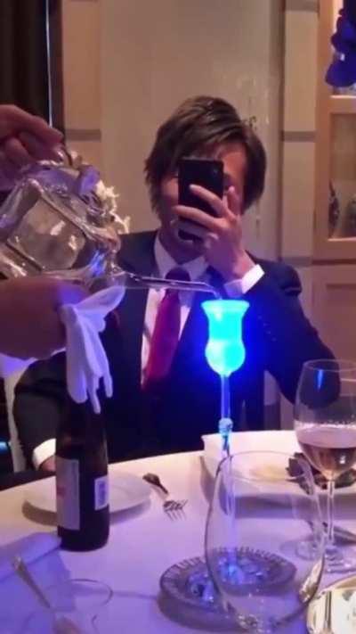 Glow in the dark drink