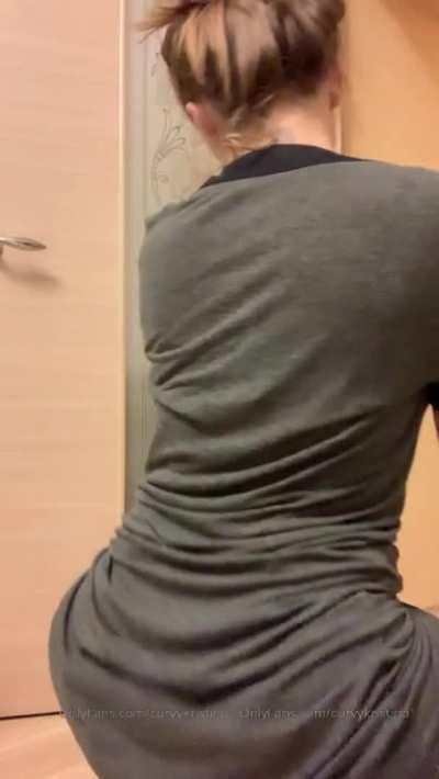 Curvy Kristina Nude Twerking Video