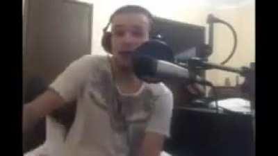 Prefiero las opiniones terroristas de Aginaga (aunque concuerdo con la mayoría de opiniones que tiene él)