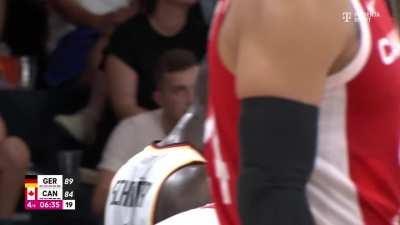 [Highlight] SGA does it all by himself, as he gets the rebound and scores the and-1 on the fast break