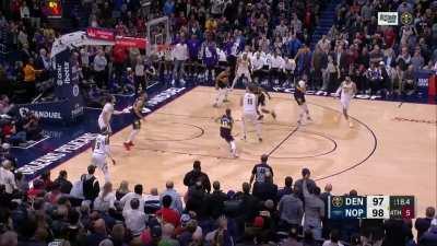 [Highlight] Jokic hits the game winner to spare the nuggets from a disaster of a loss