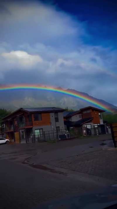 Apareció un doble arcoíris en el Cerro Piltriquitrón