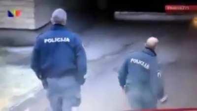 Policial bom e policial mau