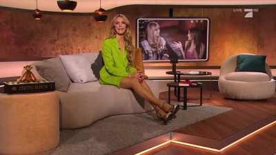 Viviane Geppert - leggy - RED 19. Mai 2022