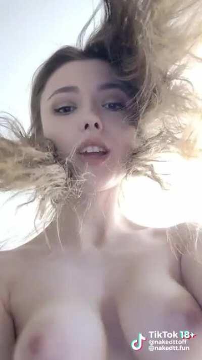 Do you like to be from below? 🤤