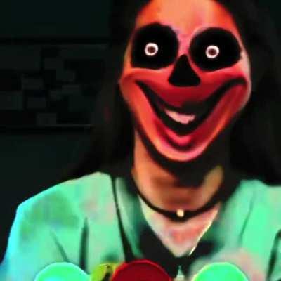 Bruh who hurt her? 😭😭