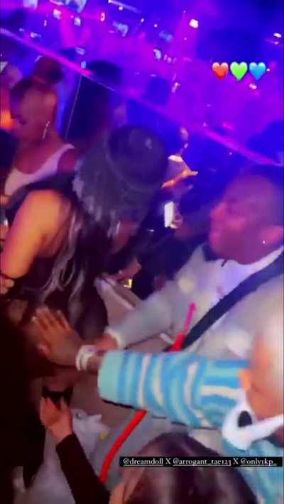 [Story] 17-10-21 🖤🍑 Pt 2