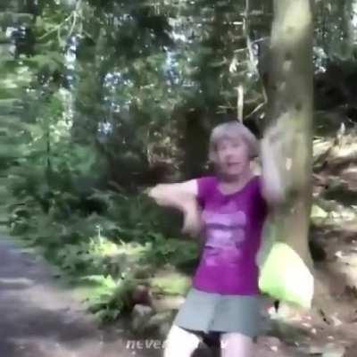 Karen's but with COD zombie sound effects