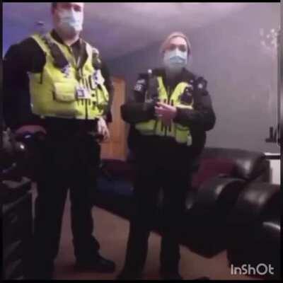 Man arrested for not having his karoke license